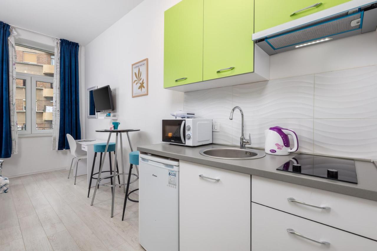 Studio Apartments Fran'S Rijeka Bagian luar foto