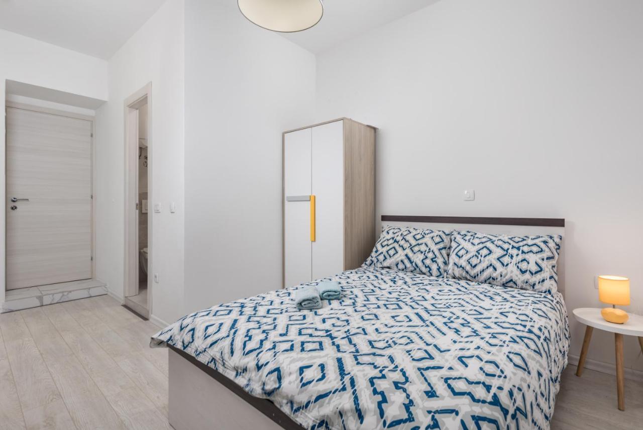 Studio Apartments Fran'S Rijeka Bagian luar foto